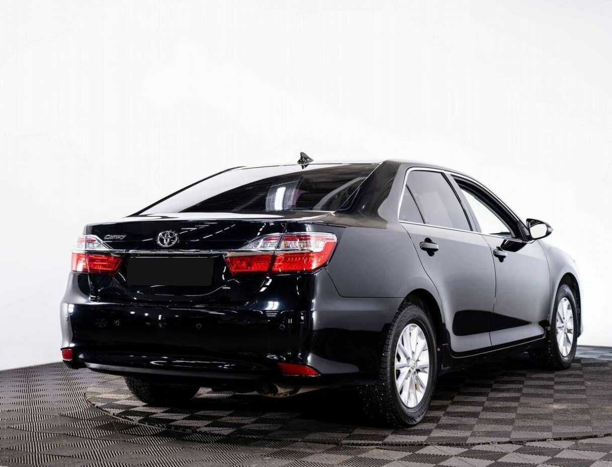 Toyota Camry с пробегом — 2018 год. Фото: #5