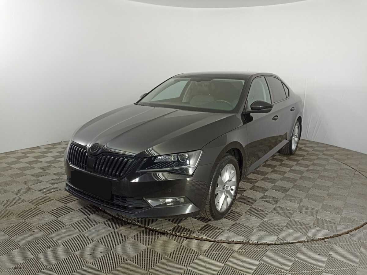 Skoda Superb с пробегом — 2018 год. Фото: #0