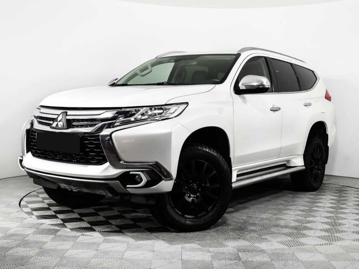Mitsubishi Pajero Sport с пробегом — 2018 год. Фото: #0