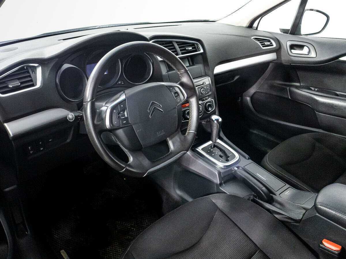 Citroen C4 с пробегом — 2013 год. Фото: #10