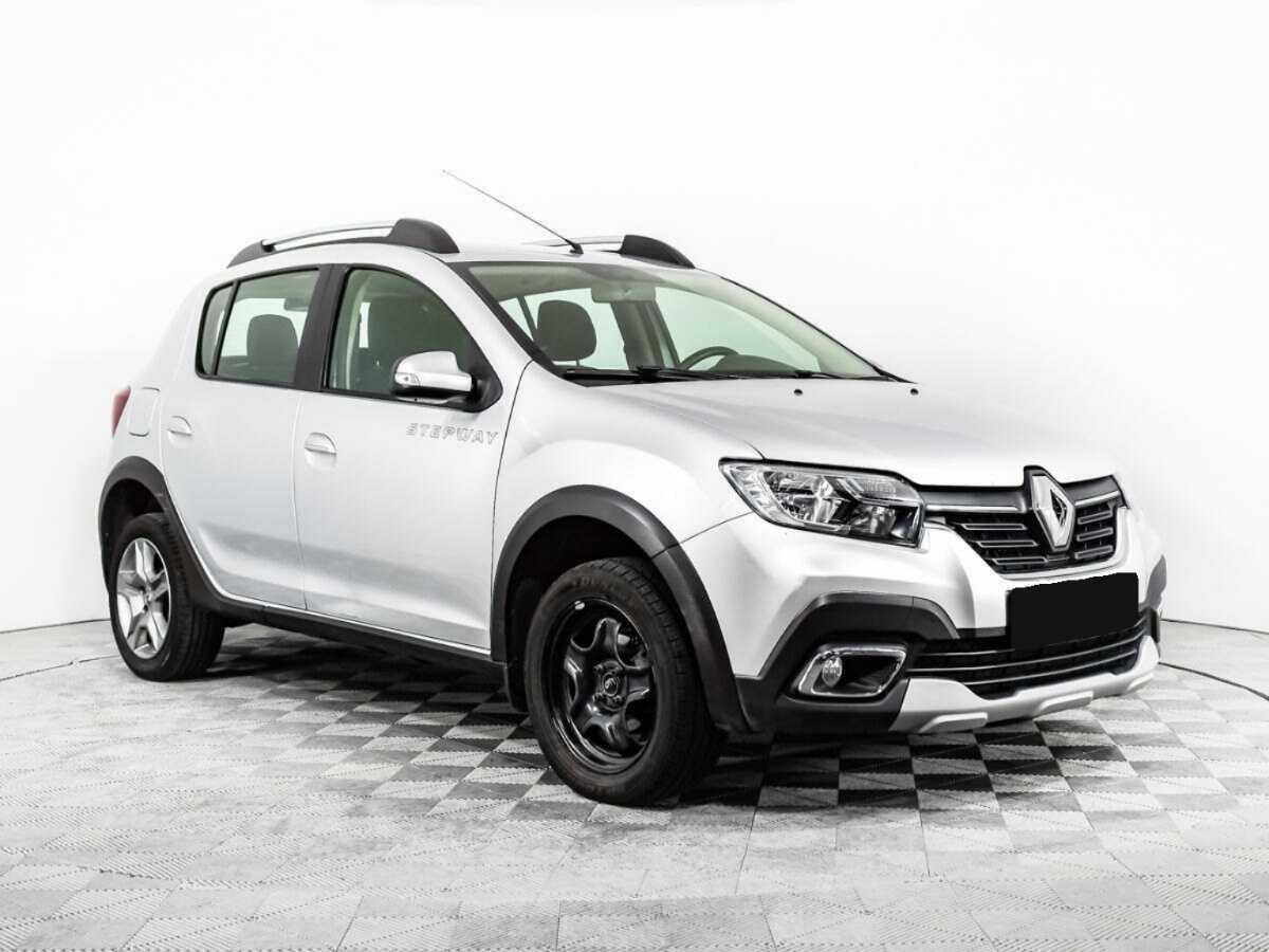 Renault Sandero с пробегом — 2018 год. Фото: #2