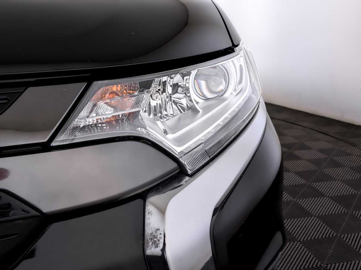 Mitsubishi Outlander с пробегом — 2021 год. Фото: #16