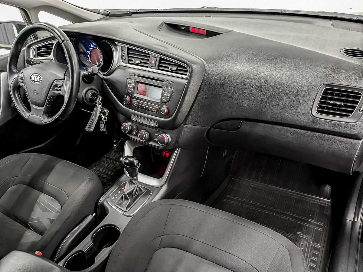 Kia Ceed с пробегом — 2015 год. Фото: #24