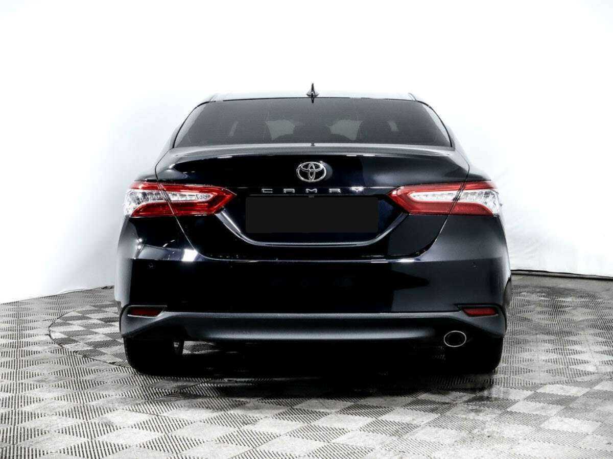 Toyota Camry с пробегом — 2019 год. Фото: #4