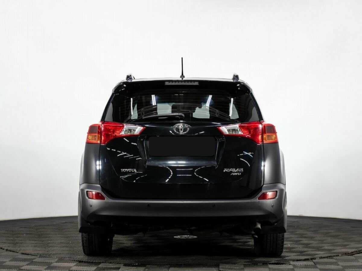 Toyota RAV4 с пробегом — 2013 год. Фото: #4