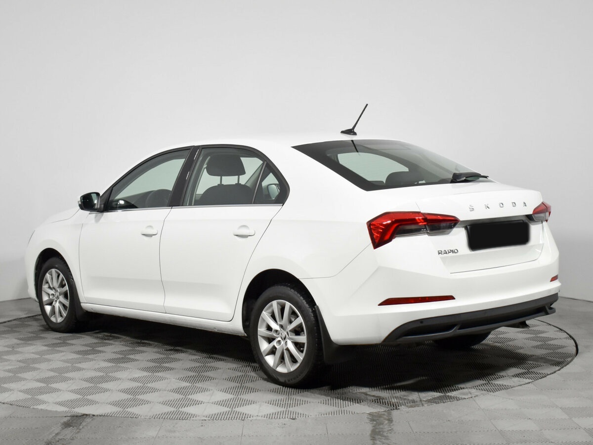 Skoda Rapid с пробегом — 2022 год. Фото: #6