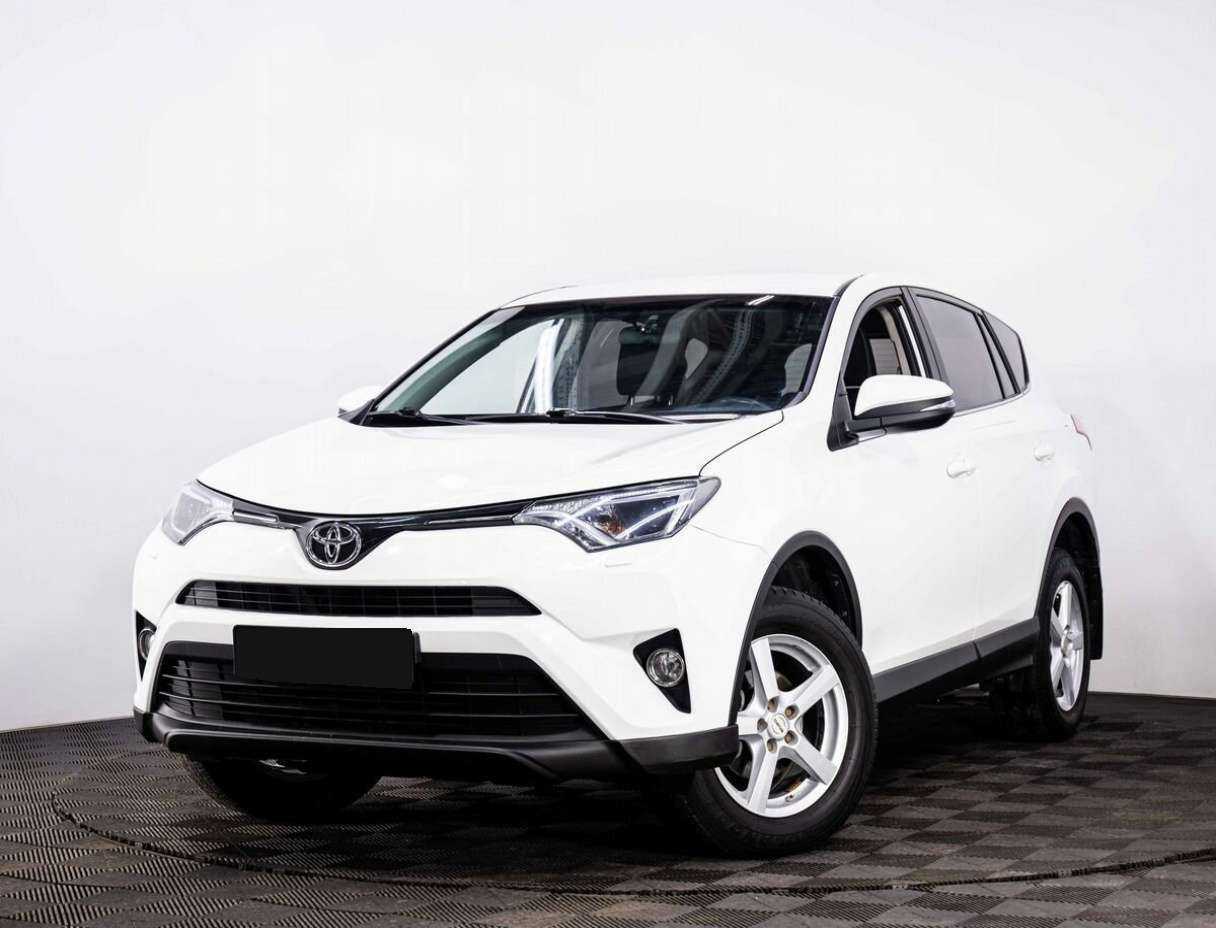 Toyota RAV4 с пробегом — 2017 год. Фото: #0
