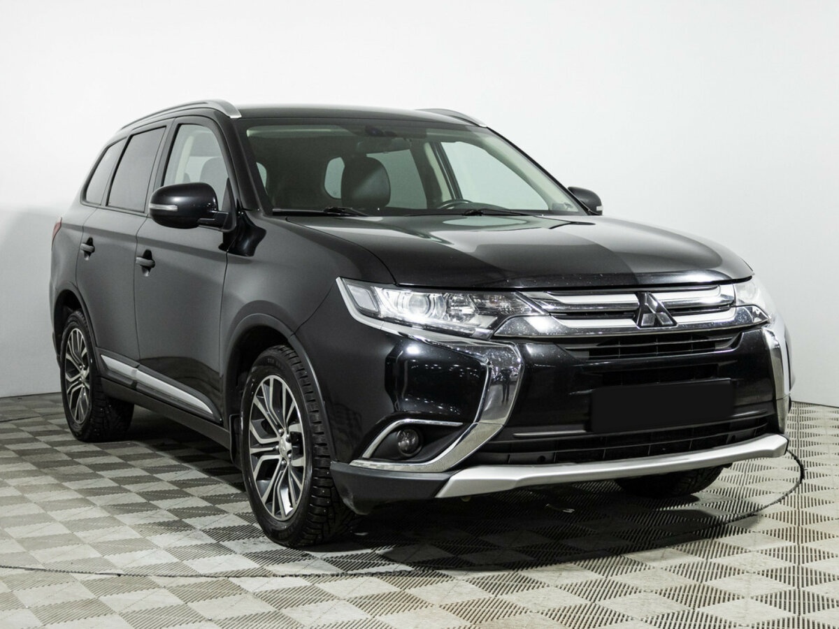 Mitsubishi Outlander с пробегом — 2016 год. Фото: #2