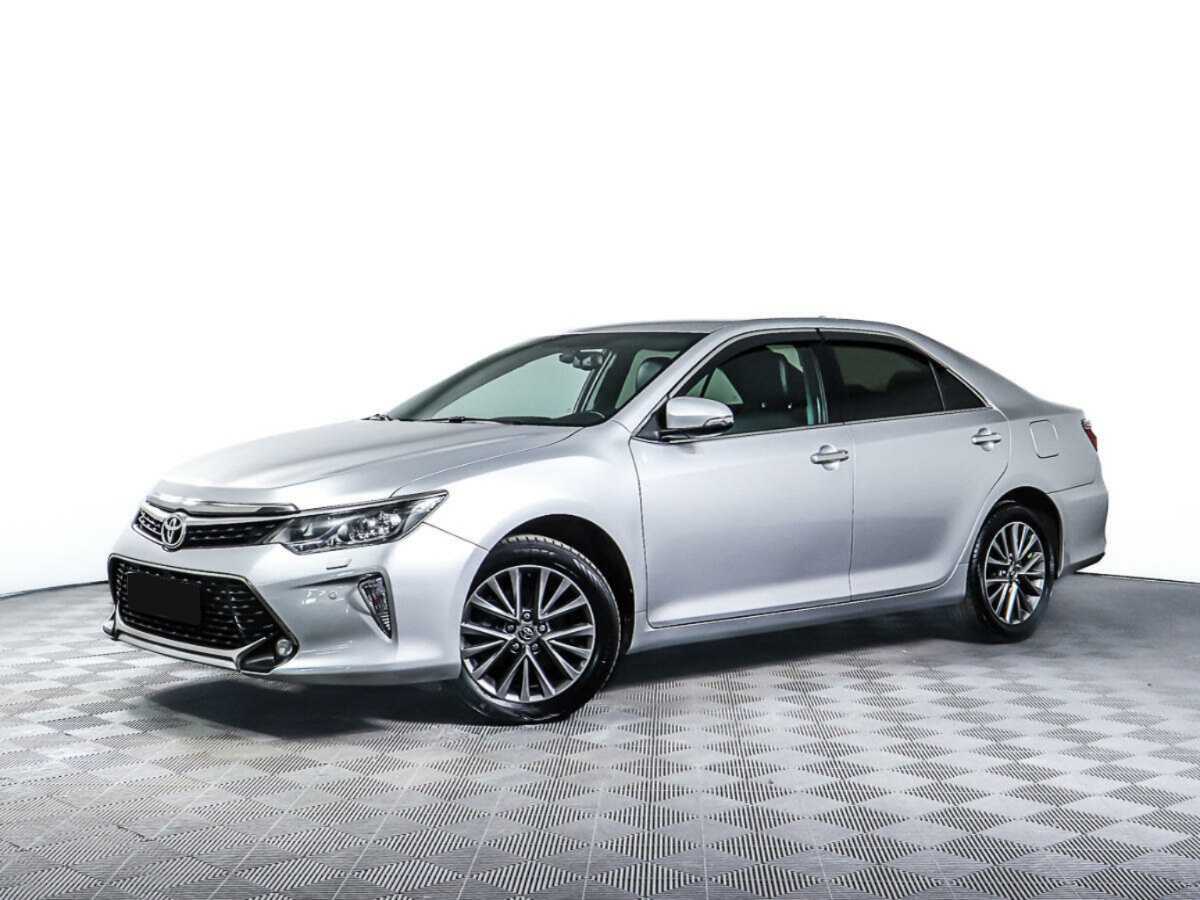 Toyota Camry с пробегом — 2017 год. Посмотреть фото