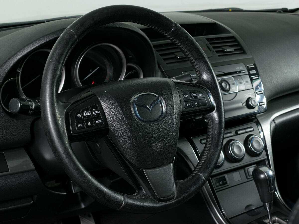 Mazda 6 с пробегом — 2012 год. Фото: #10
