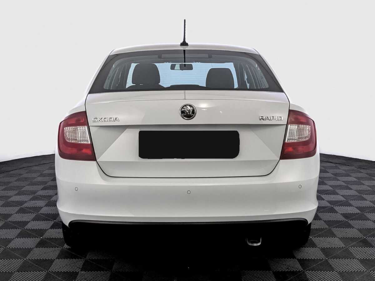 Skoda Rapid с пробегом — 2019 год. Фото: #5