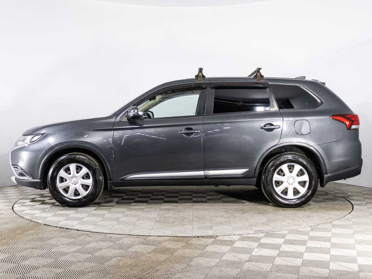 Mitsubishi Outlander с пробегом — 2017 год. Фото: #7