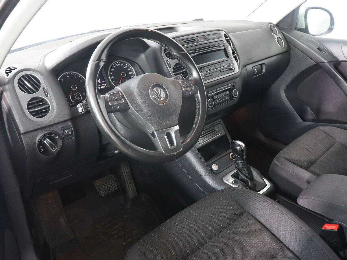 Volkswagen Tiguan с пробегом — 2012 год. Фото: #8