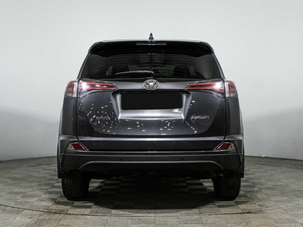 Toyota RAV4 с пробегом — 2016 год. Фото: #5