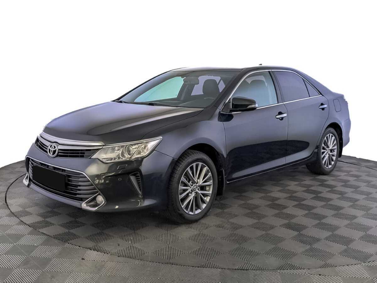 Toyota Camry с пробегом — 2016 год. Посмотреть фото