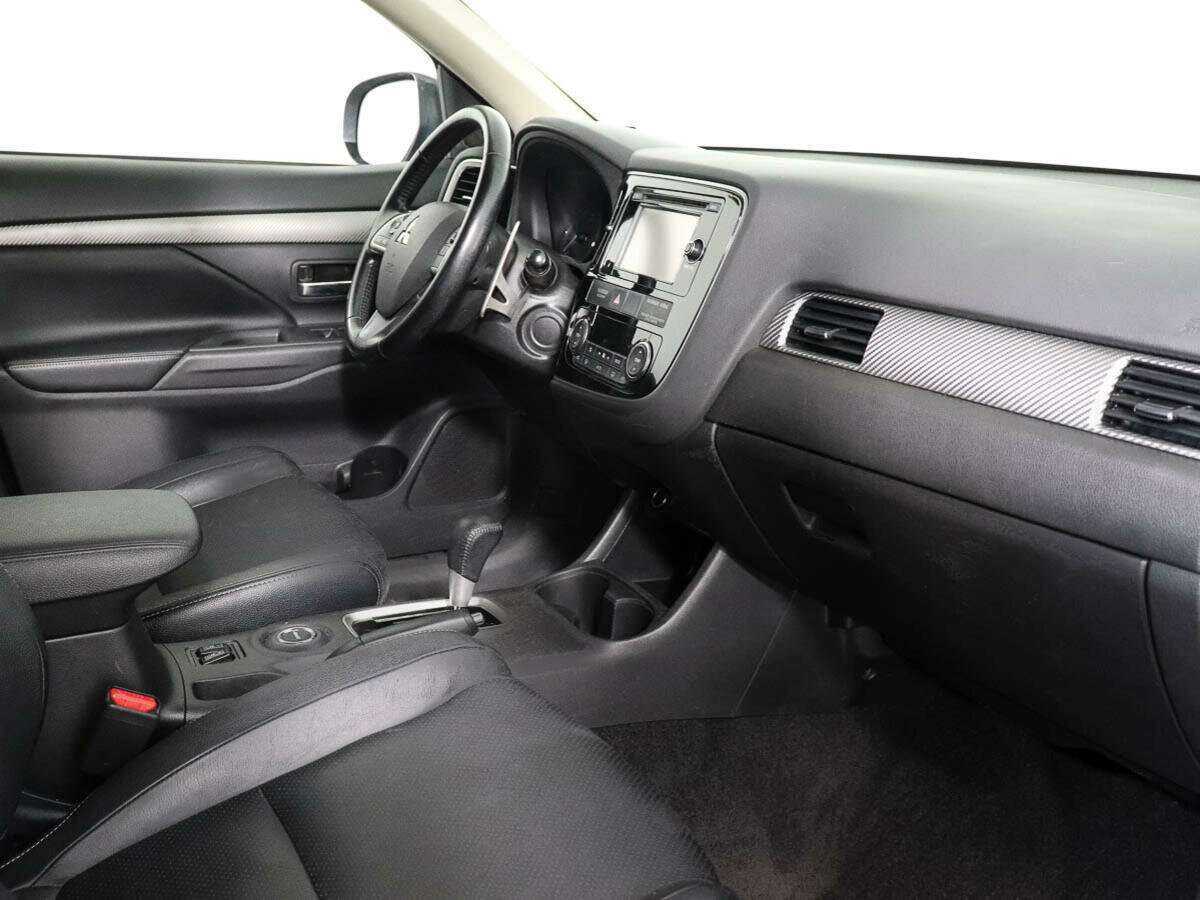 Mitsubishi Outlander с пробегом — 2013 год. Фото: #5