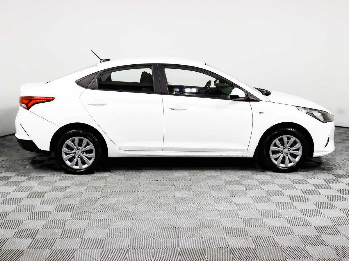 Hyundai Solaris с пробегом — 2020 год. Фото: #3