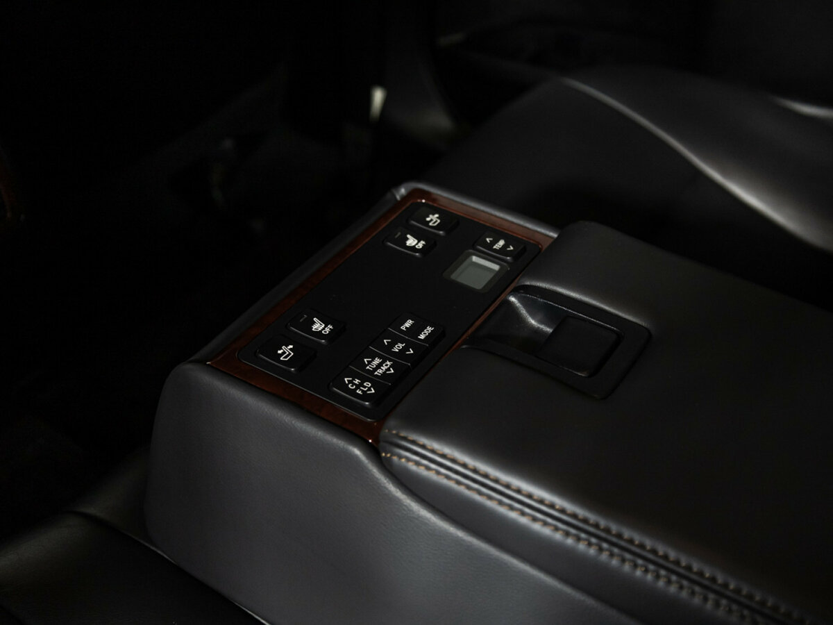 Toyota Camry с пробегом — 2012 год. Фото: #19