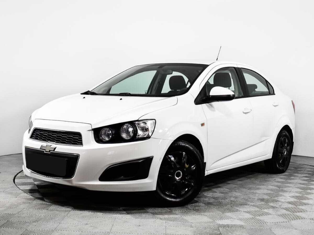 Chevrolet Aveo с пробегом — 2014 год. Фото: #0