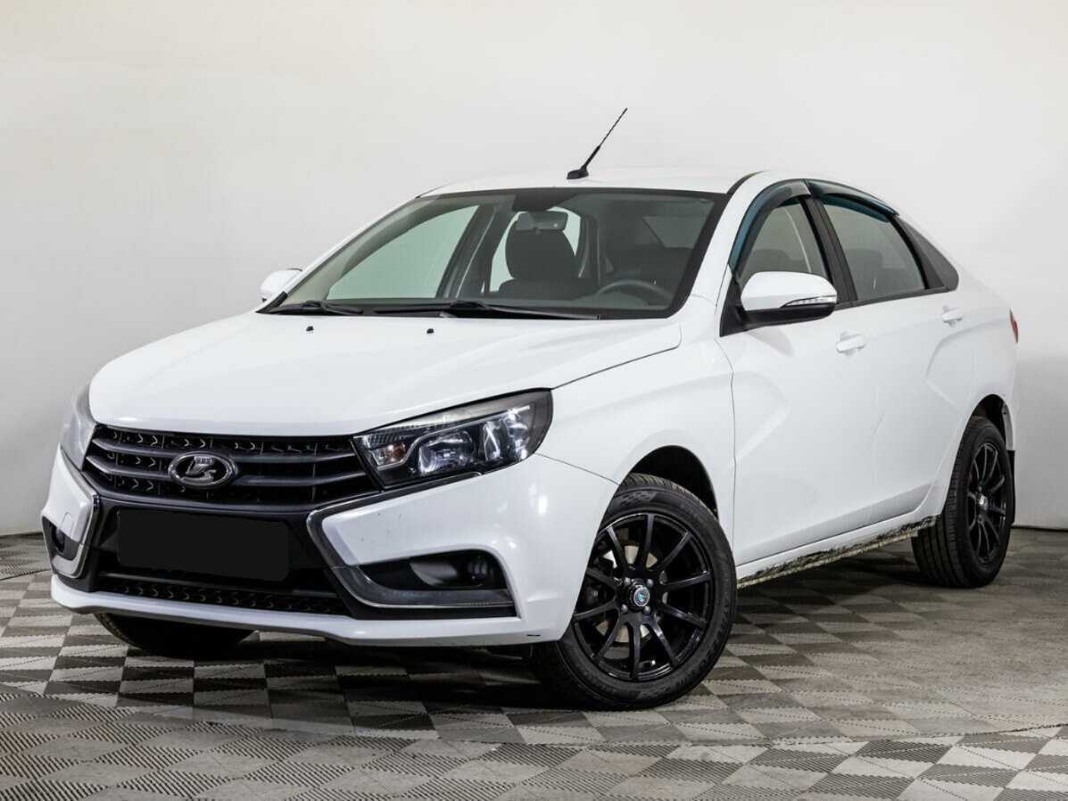 Lada (ВАЗ) Vesta с пробегом — 2017 год. Посмотреть фото