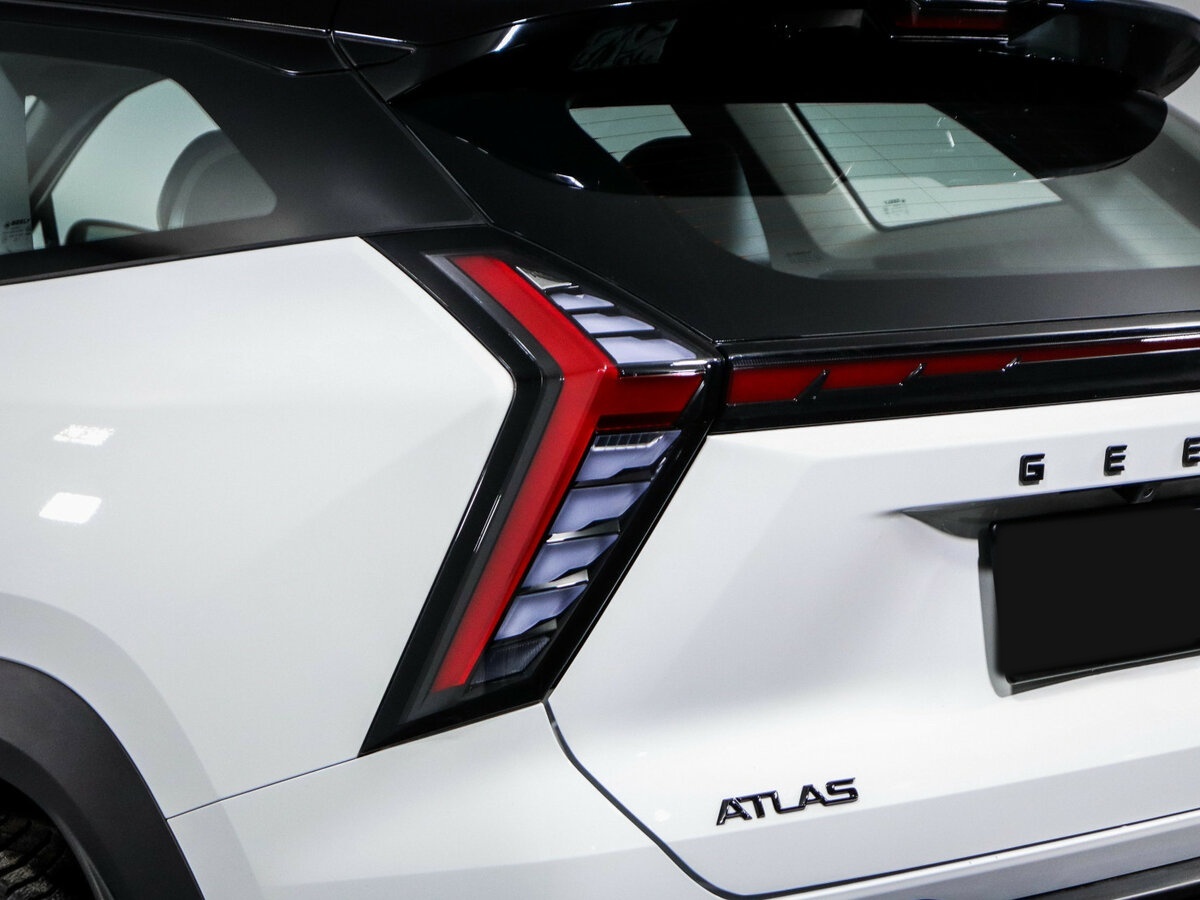 Geely Atlas с пробегом — 2024 год. Фото: #3
