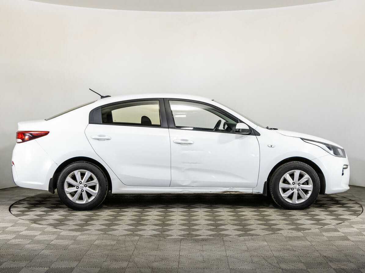 Kia Rio с пробегом — 2017 год. Фото: #3