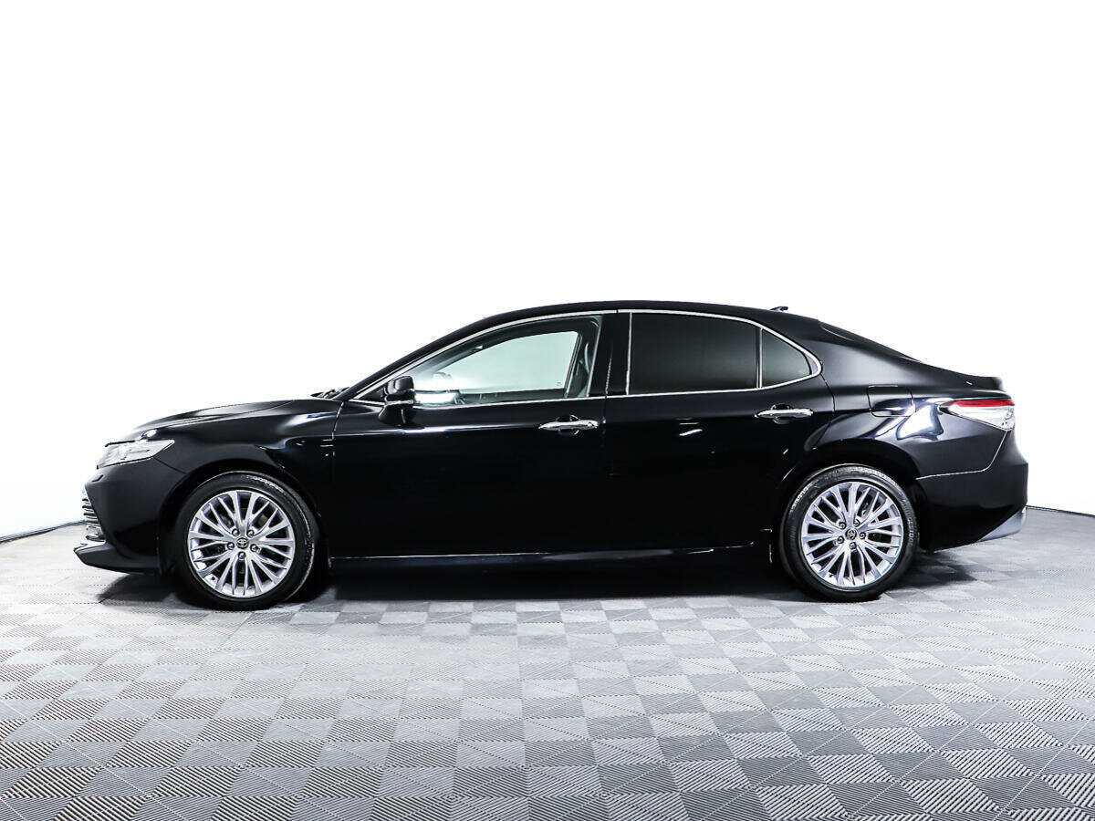 Toyota Camry с пробегом — 2020 год. Фото: #7
