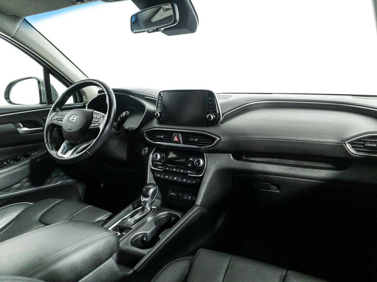 Hyundai Santa Fe с пробегом — 2019 год. Фото: #8