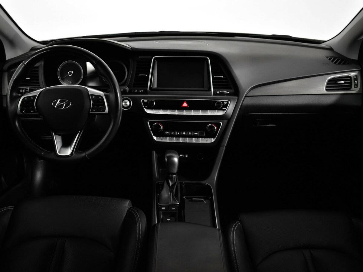 Hyundai Sonata с пробегом — 2018 год. Фото: #11