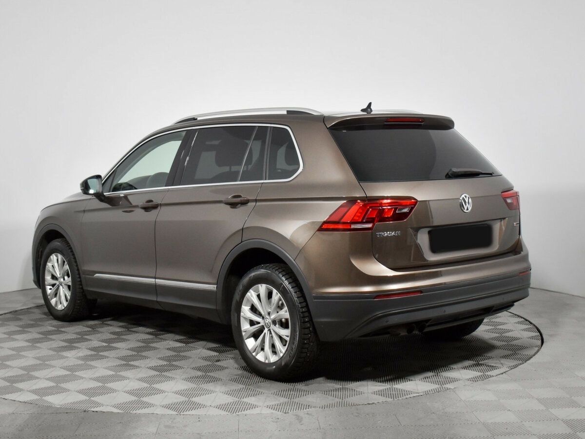 Volkswagen Tiguan с пробегом — 2018 год. Фото: #6