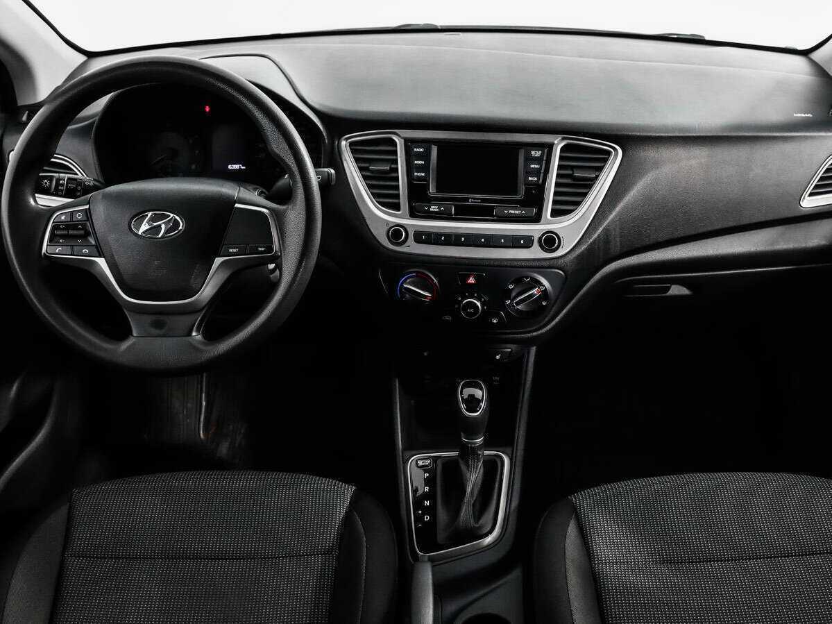 Hyundai Solaris с пробегом — 2021 год. Фото: #11