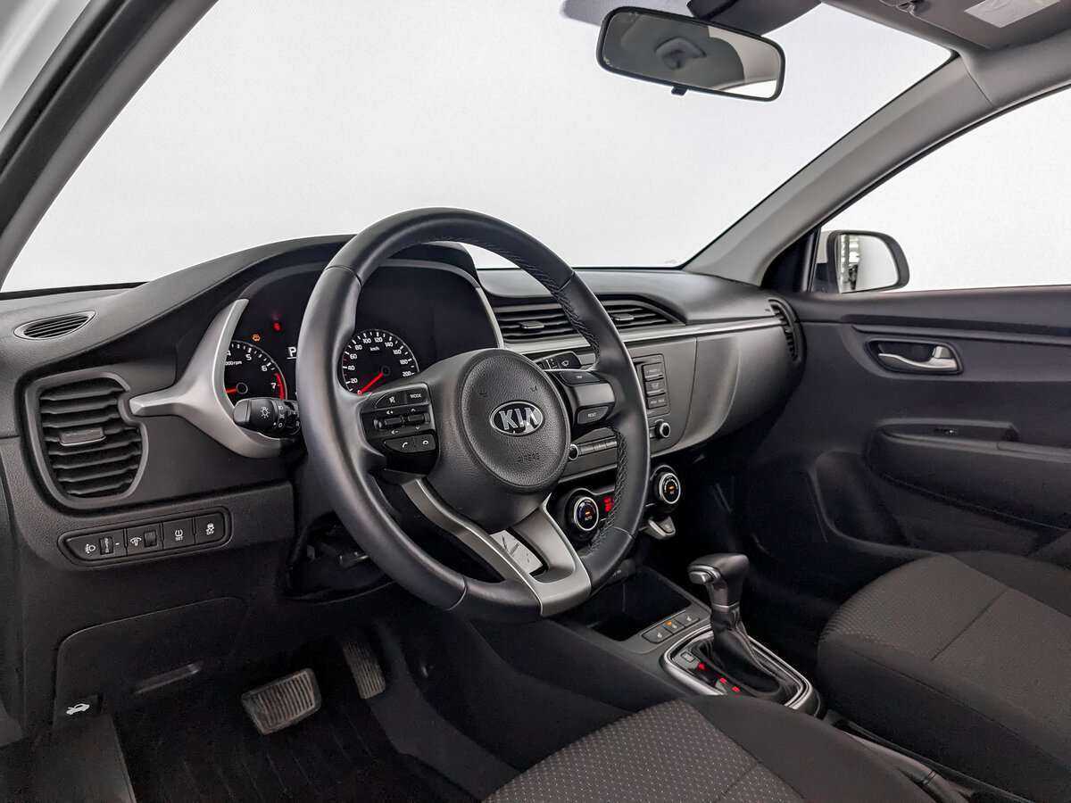 Kia Rio с пробегом — 2021 год. Фото: #13