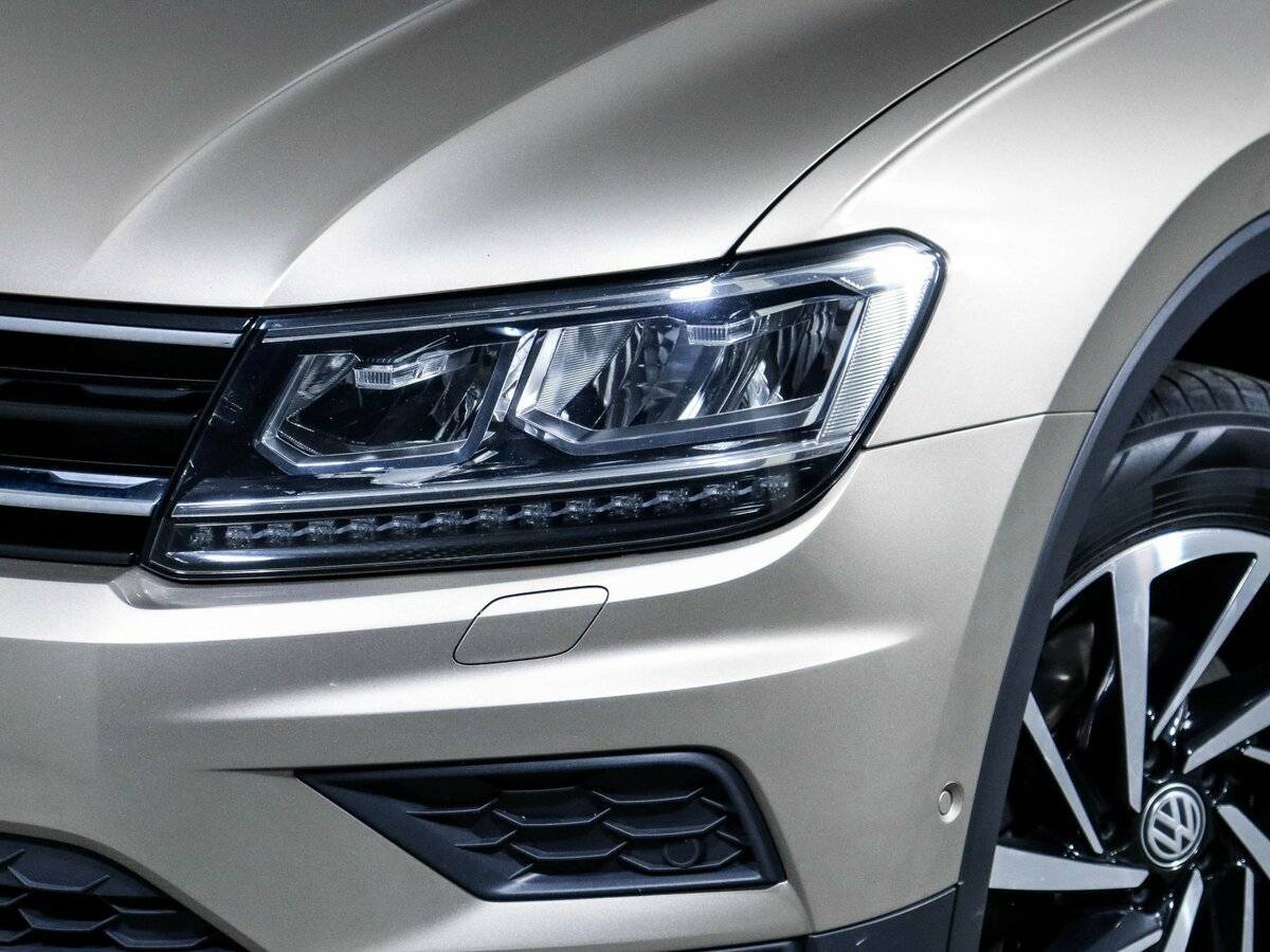 Volkswagen Tiguan с пробегом — 2018 год. Фото: #11