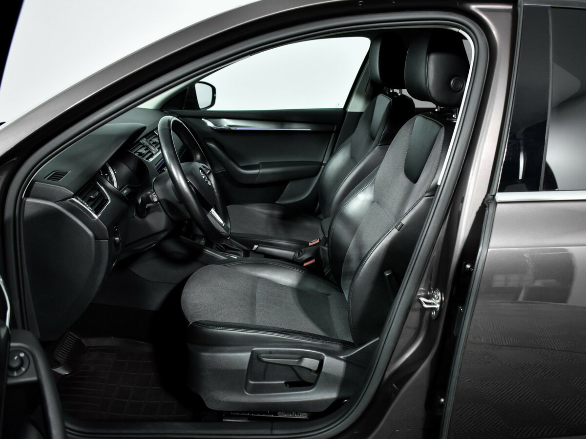 Skoda Octavia с пробегом — 2017 год. Фото: #9