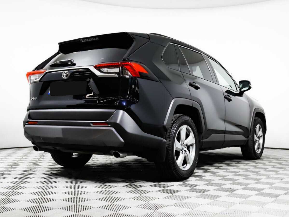 Toyota RAV4 с пробегом — 2020 год. Фото: #4