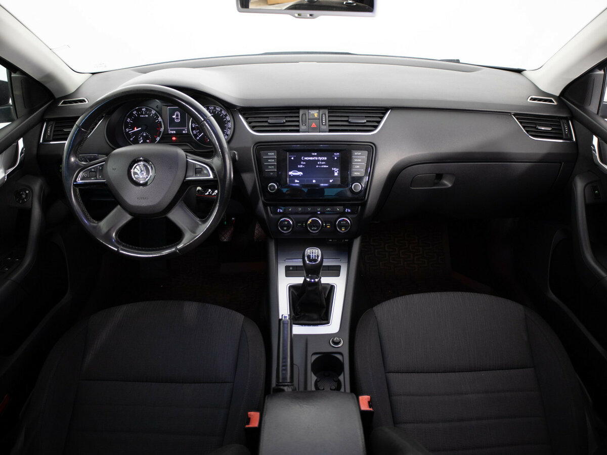 Skoda Octavia с пробегом — 2014 год. Фото: #6