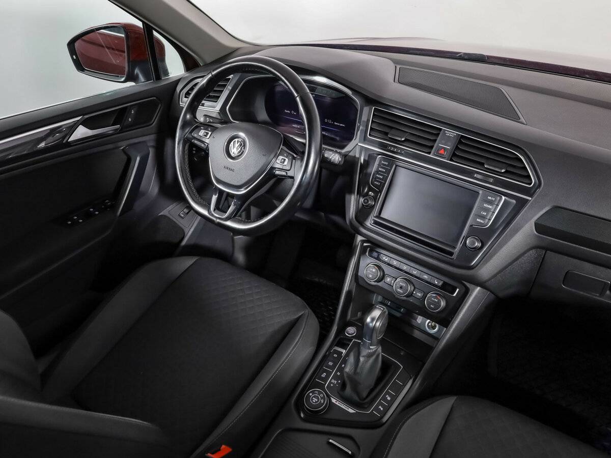Volkswagen Tiguan с пробегом — 2017 год. Фото: #5