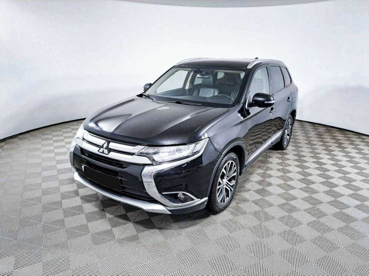 Mitsubishi Outlander с пробегом — 2017 год. Посмотреть фото