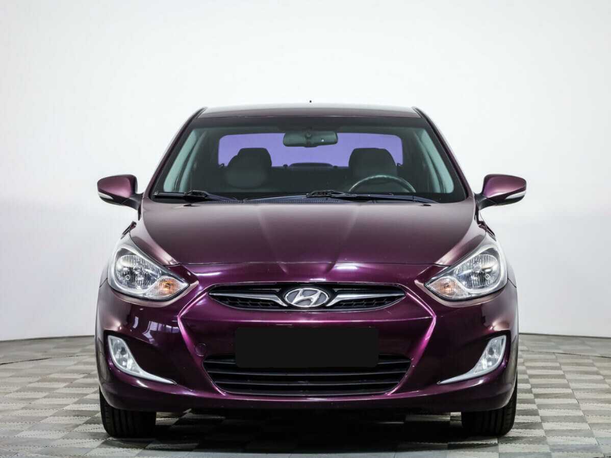 Hyundai Solaris с пробегом — 2012 год. Посмотреть фото