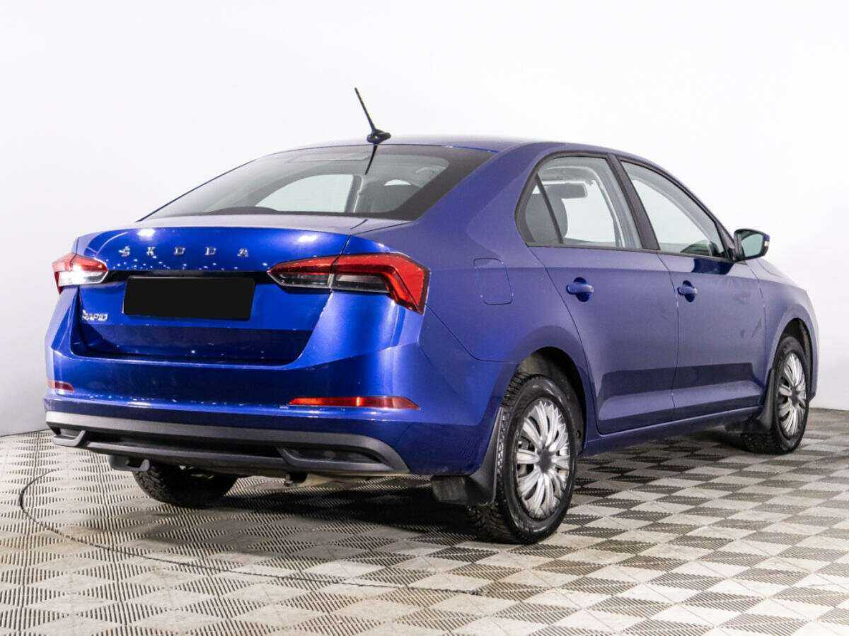 Skoda Rapid с пробегом — 2021 год. Фото: #4