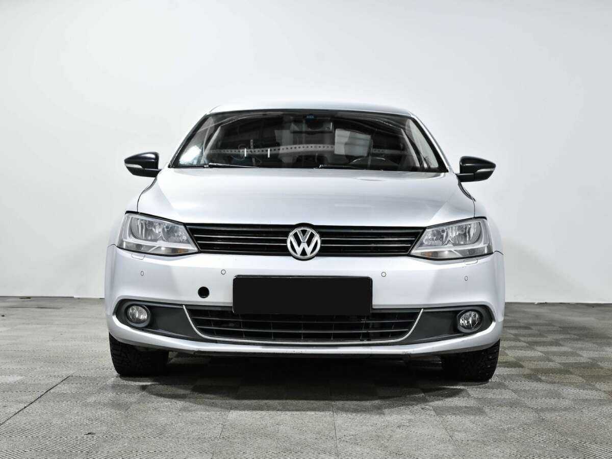 Volkswagen Jetta с пробегом — 2013 год. Фото: #1