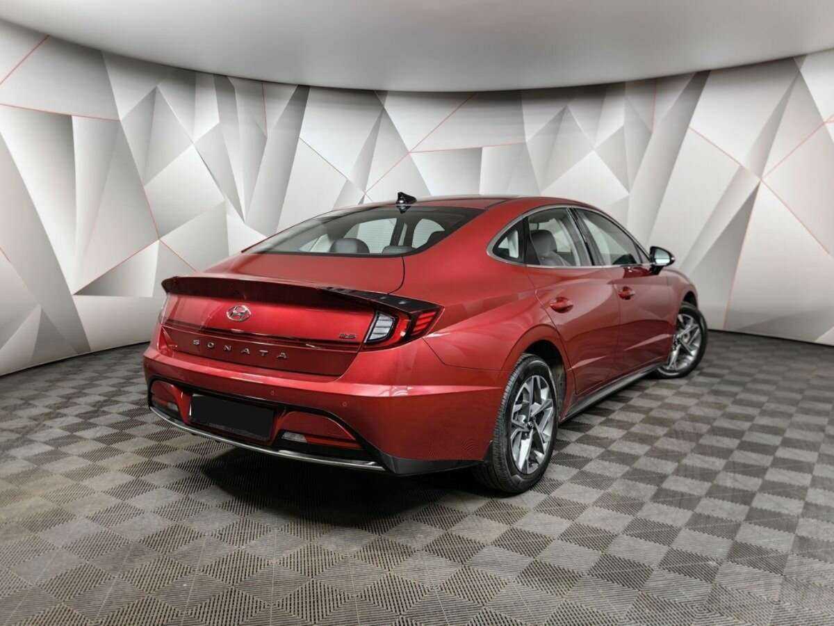 Hyundai Sonata с пробегом — 2022 год. Посмотреть фото