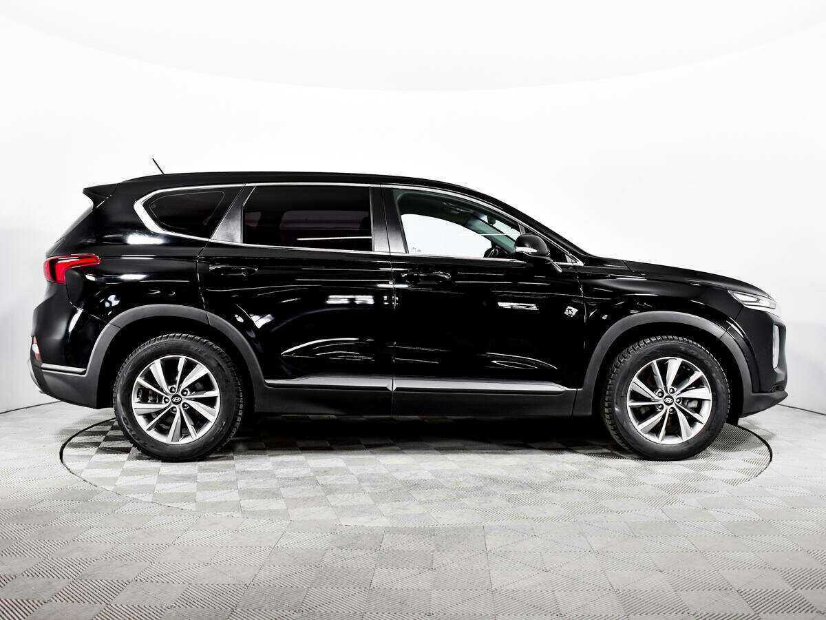 Hyundai Santa Fe с пробегом — 2019 год. Фото: #3
