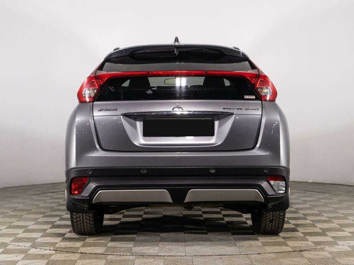 Mitsubishi Eclipse Cross с пробегом — 2018 год. Фото: #4