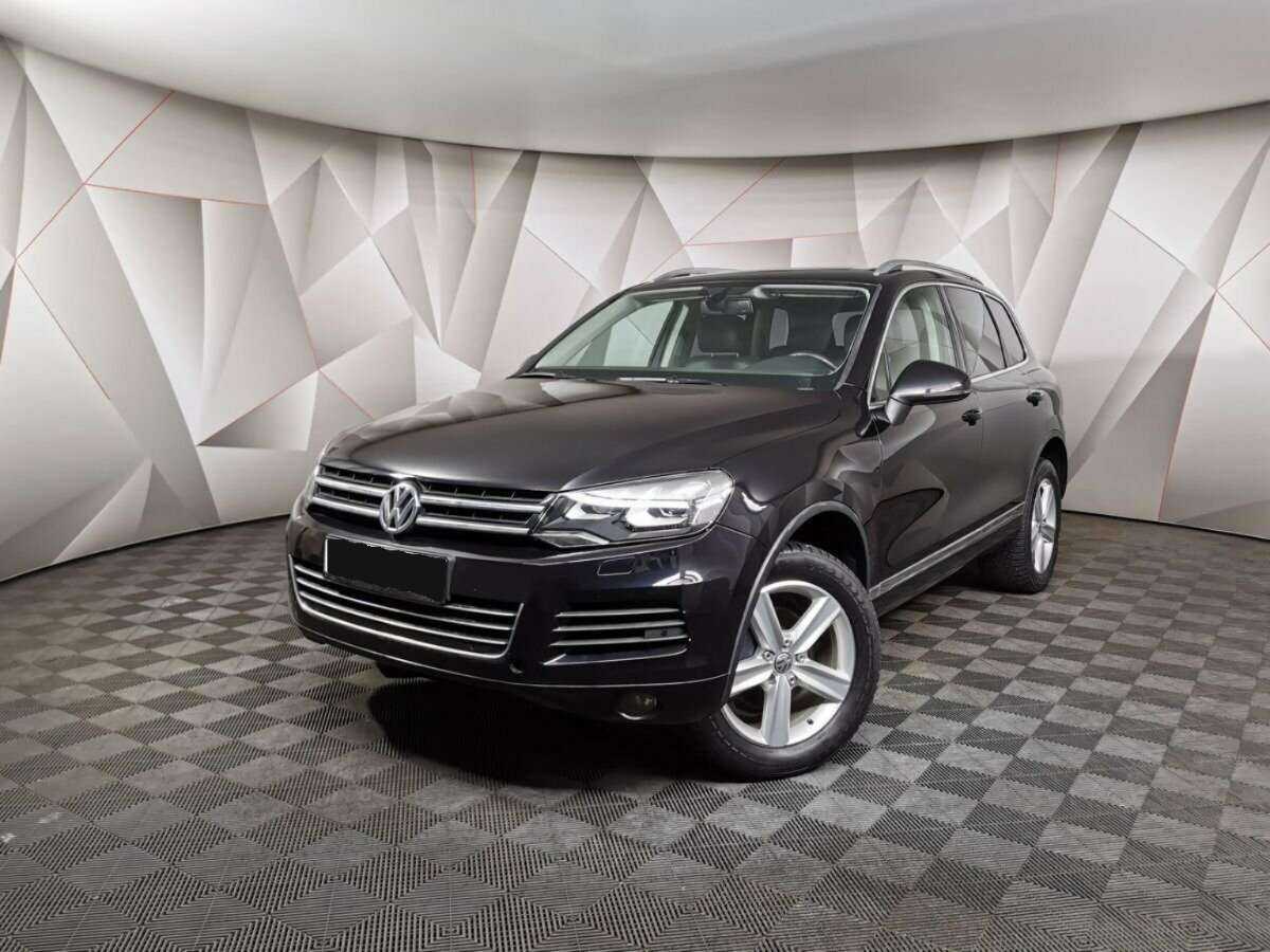 Volkswagen Touareg с пробегом — 2012 год. Фото: #0