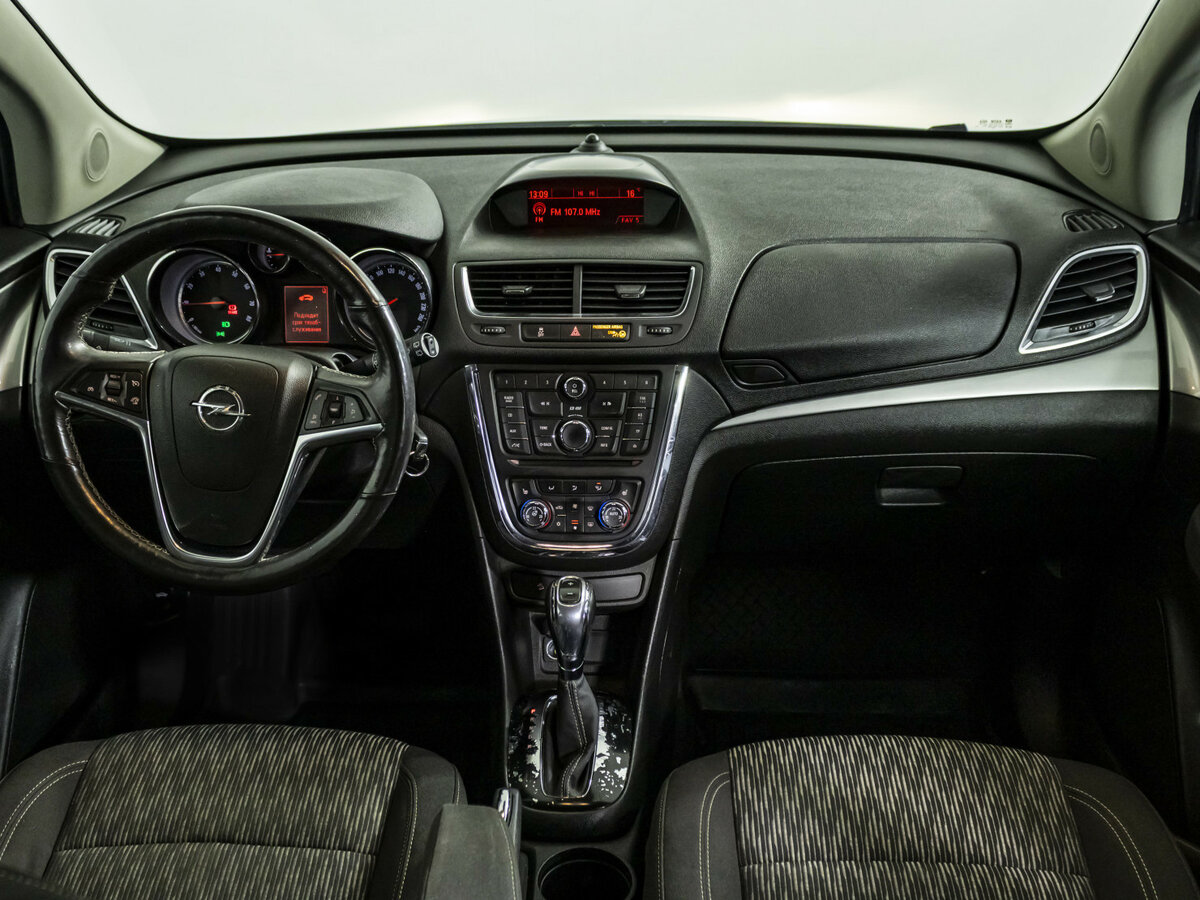 Opel Mokka с пробегом — 2013 год. Фото: #9