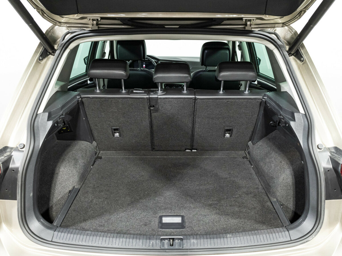 Volkswagen Tiguan с пробегом — 2017 год. Фото: #18