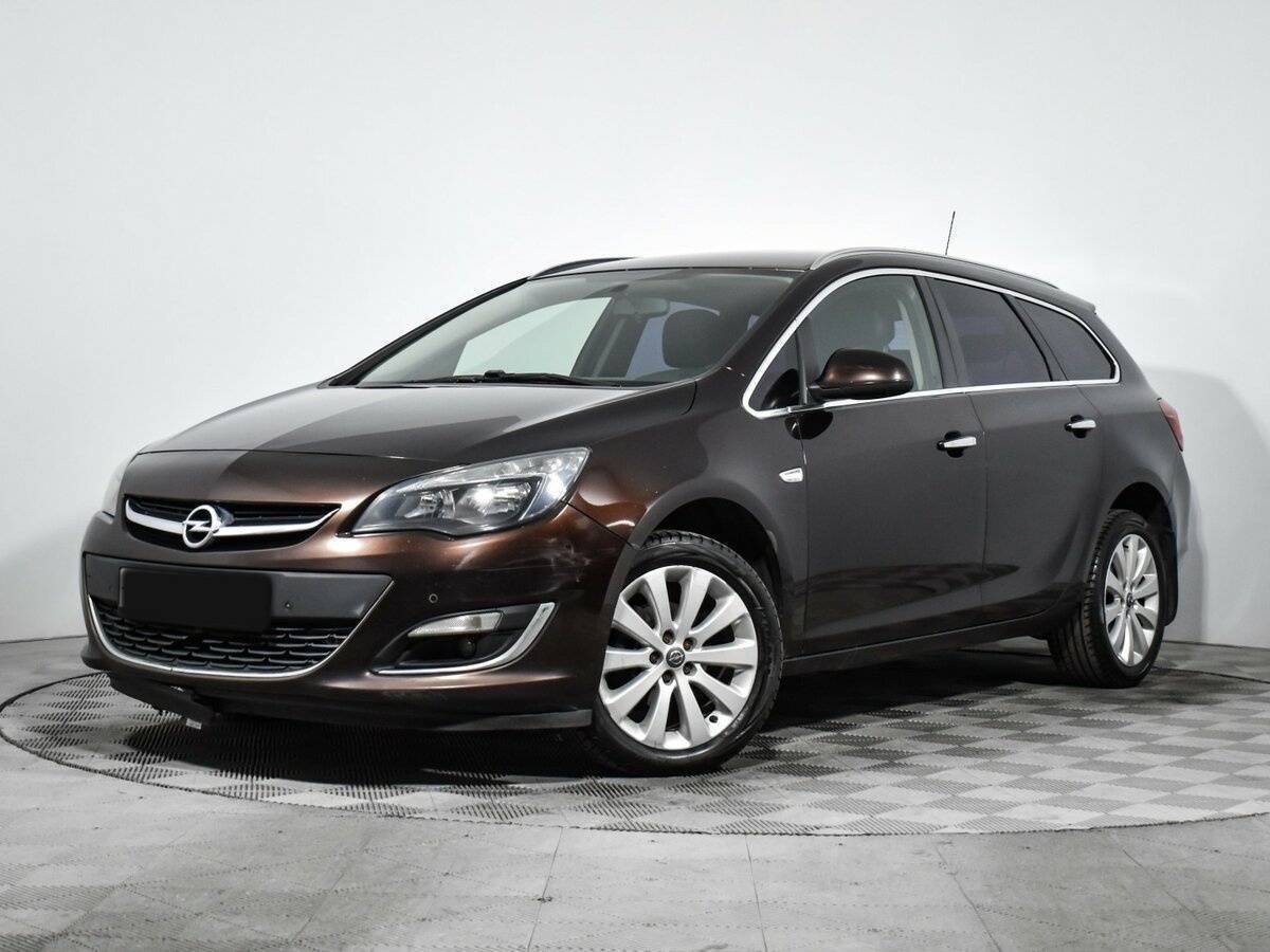 Opel Astra с пробегом — 2013 год. Посмотреть фото