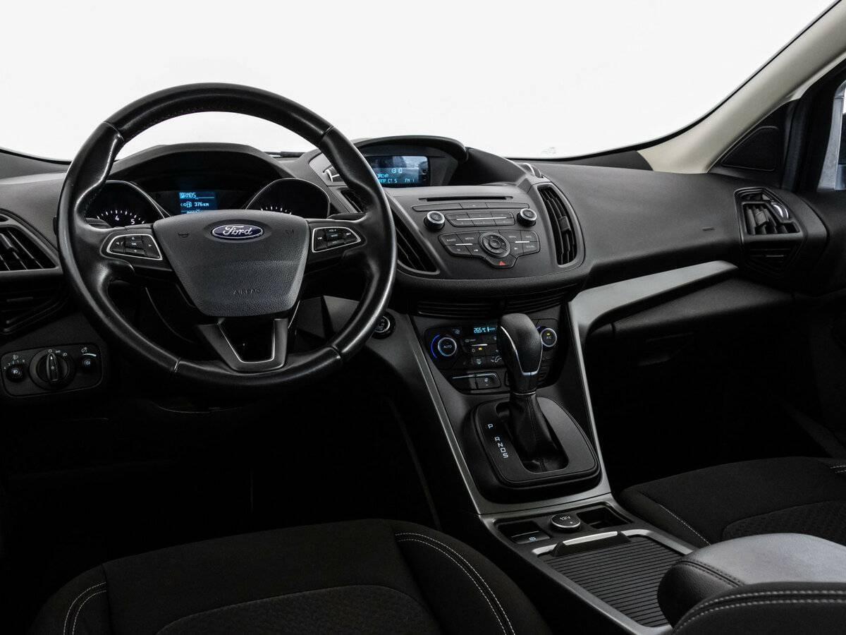 Ford Kuga с пробегом — 2017 год. Фото: #8