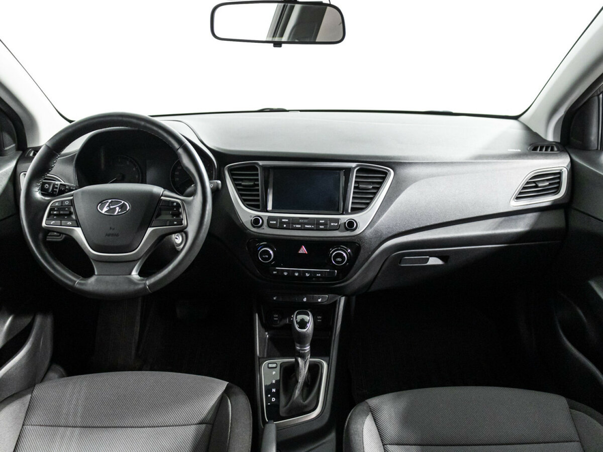 Hyundai Solaris с пробегом — 2018 год. Фото: #12